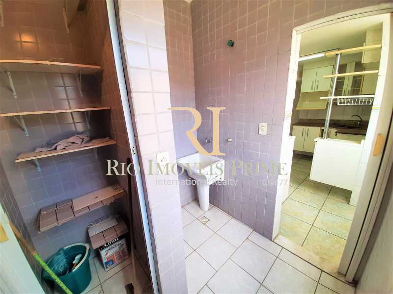 Conheça ÁREA DE SERVIÇO do imóvel - Apartamento à venda Rua Nossa Senhora de Lourdes,Grajaú, Rio de Janeiro - R$ 290.000 - RPAP20250 - 20 ÁREA DE SERVIÇO - Apartamento à venda Rua Nossa Senhora de Lourdes,Grajaú, Rio de Janeiro - R$ 290.000 - RPAP20250 - 20
