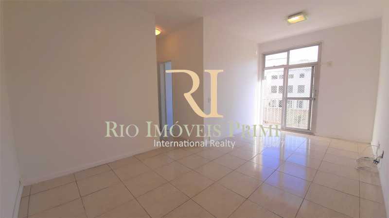 Conheça SALA do imóvel - Apartamento 1 quarto à venda Botafogo, Rio de Janeiro - R$ 750.000 - RPAP10063 - 5 SALA - Apartamento 1 quarto à venda Botafogo, Rio de Janeiro - R$ 750.000 - RPAP10063 - 5