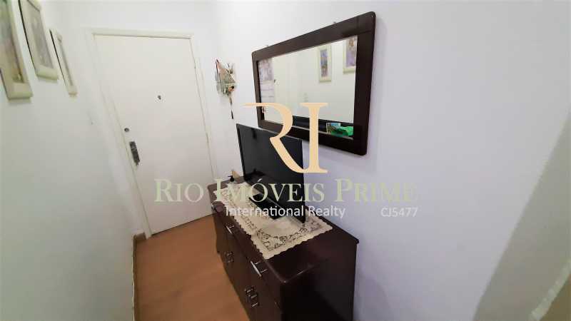 Conheça HALL do imóvel - Apartamento à venda Rua Riachuelo,Centro, Rio de Janeiro - R$ 309.900 - RPAP10064 - 5 HALL - Apartamento à venda Rua Riachuelo,Centro, Rio de Janeiro - R$ 309.900 - RPAP10064 - 5
