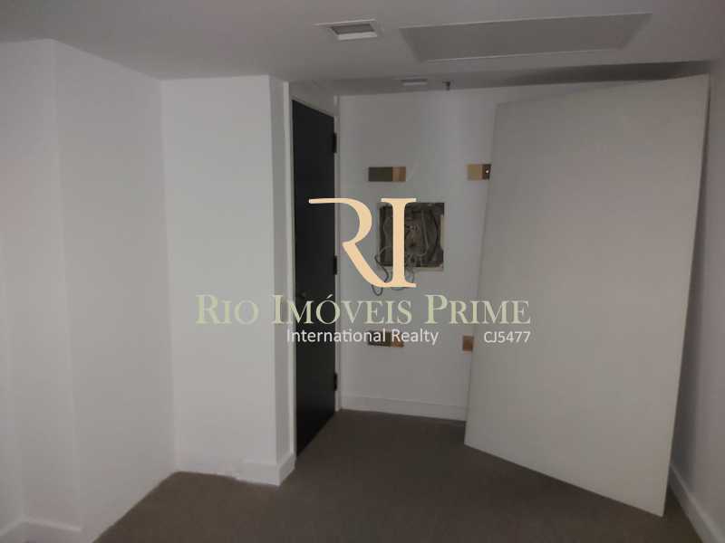 Conheça 7. do imóvel - Conjunto comercial, sala comercial, espaço comercial, espaço corporativo - RPCS00001 - 15 7. - Conjunto comercial, sala comercial, espaço comercial, espaço corporativo - RPCS00001 - 15