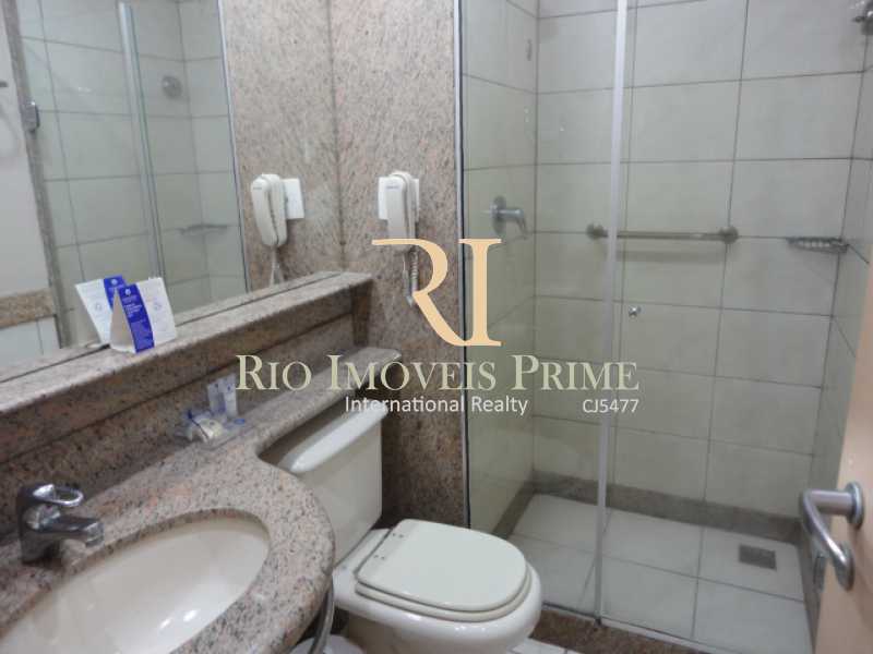 Conheça BANHEIRO SUÍTE2 do imóvel - Flat 2 quartos à venda Barra da Tijuca, Rio de Janeiro - R$ 359.900 - RPFL20011 - 15 BANHEIRO SUÍTE2 - Flat 2 quartos à venda Barra da Tijuca, Rio de Janeiro - R$ 359.900 - RPFL20011 - 15
