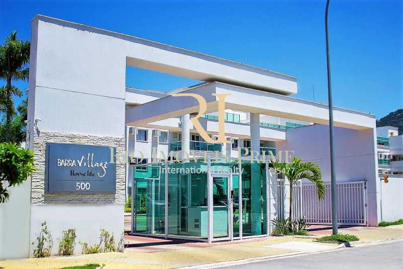 Conheça ENTRADA DO CONDOMÍNIO do imóvel - Apartamento 2 quartos à venda Recreio dos Bandeirantes, Rio de Janeiro - R$ 585.000 - RPAP20015 - 13 ENTRADA DO CONDOMÍNIO - Apartamento 2 quartos à venda Recreio dos Bandeirantes, Rio de Janeiro - R$ 585.000 - RPAP20015 - 13