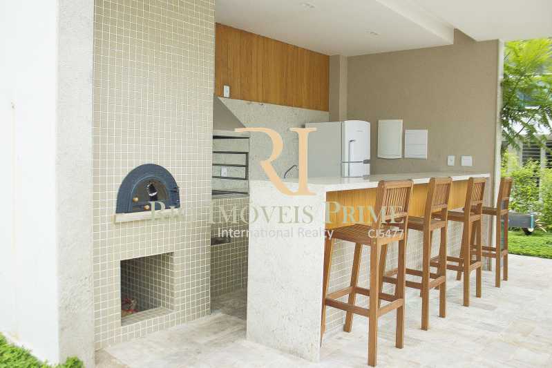 Conheça CHURRASQUEIRA do imóvel - Apartamento 2 quartos à venda Recreio dos Bandeirantes, Rio de Janeiro - R$ 585.000 - RPAP20015 - 18 CHURRASQUEIRA - Apartamento 2 quartos à venda Recreio dos Bandeirantes, Rio de Janeiro - R$ 585.000 - RPAP20015 - 18