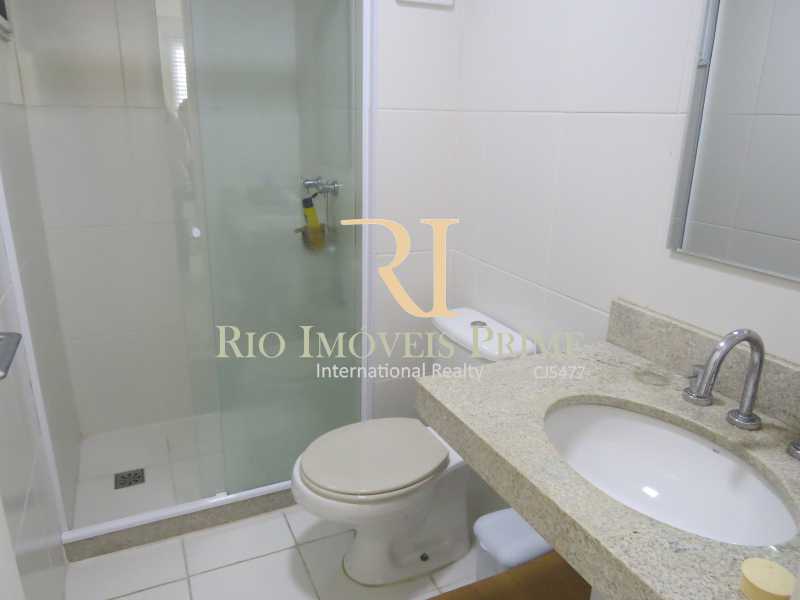 Conheça BANHEIRO SUÍTE do imóvel - Apartamento 2 quartos à venda Recreio dos Bandeirantes, Rio de Janeiro - R$ 585.000 - RPAP20015 - 8 BANHEIRO SUÍTE - Apartamento 2 quartos à venda Recreio dos Bandeirantes, Rio de Janeiro - R$ 585.000 - RPAP20015 - 8