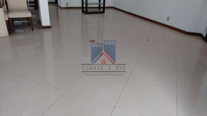 Conheça 7 do imóvel - VENDA ou LOCAÇÃO- Cond. Eldorado-Casa alto padrão - 6 quartos - 4 suítes - Piscina. - FRCN60001 - 14 7 - VENDA ou LOCAÇÃO- Cond. Eldorado-Casa alto padrão - 6 quartos - 4 suítes - Piscina. - FRCN60001 - 14