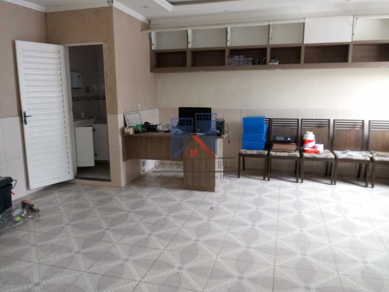 Conheça 09 do imóvel - GALPÃO - Rocha Miranda 980m2 área construída com escritórios, refeitório, copa cozinha, banheiros, vestiários, oficina ..... - FRGA00001 - 15 09 - GALPÃO - Rocha Miranda 980m2 área construída com escritórios, refeitório, copa cozinha, banheiros, vestiários, oficina ..... - FRGA00001 - 15