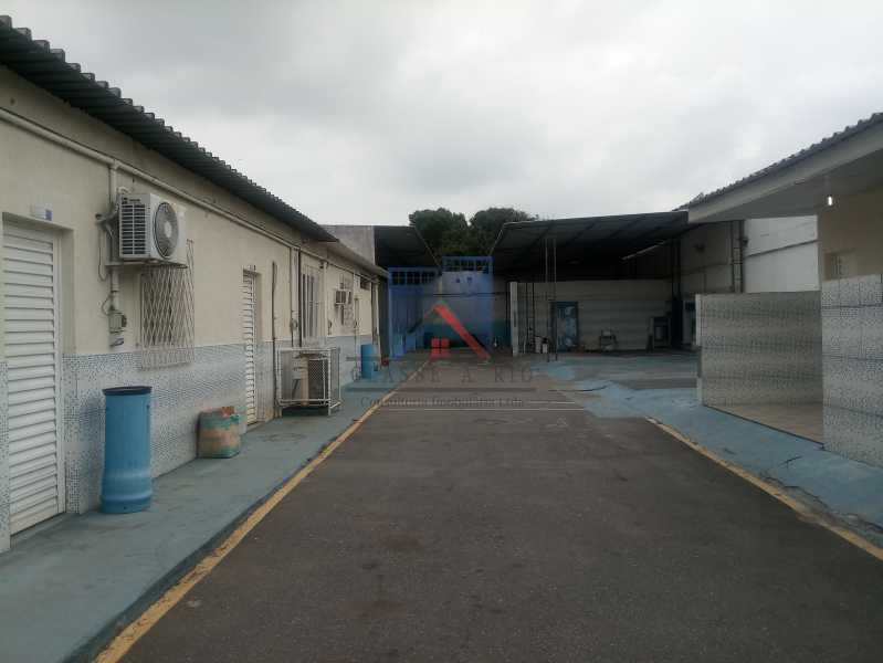 Conheça 26 do imóvel - GALPÃO - Rocha Miranda 980m2 área construída com escritórios, refeitório, copa cozinha, banheiros, vestiários, oficina ..... - FRGA00001 - 10 26 - GALPÃO - Rocha Miranda 980m2 área construída com escritórios, refeitório, copa cozinha, banheiros, vestiários, oficina ..... - FRGA00001 - 10