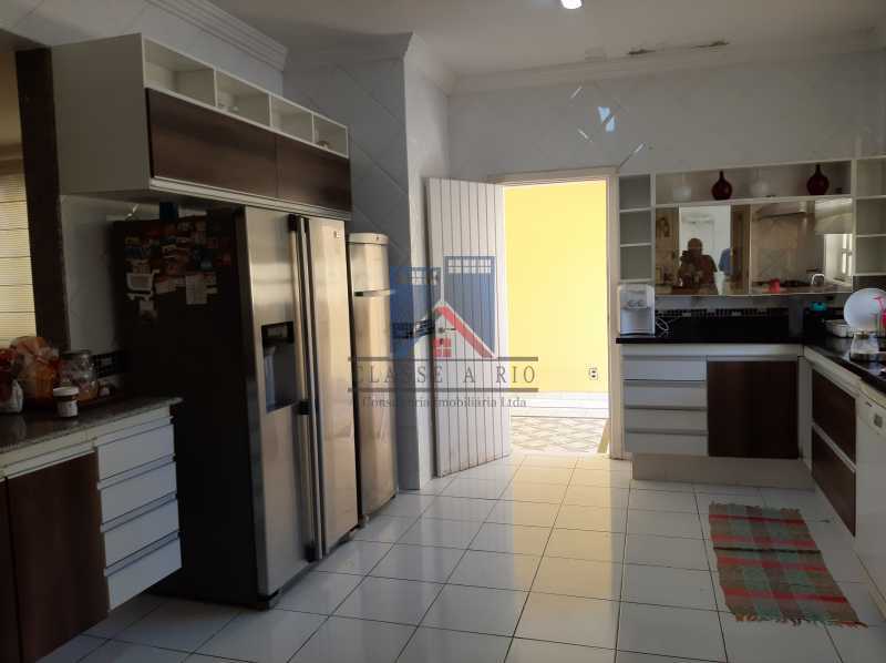 Conheça 26 do imóvel - VENDA -Anil - Casa Luxo - 4 Quartos - 3 suítes, 04 vagas de garagem - FRCN40042 - 27 26 - VENDA -Anil - Casa Luxo - 4 Quartos - 3 suítes, 04 vagas de garagem - FRCN40042 - 27