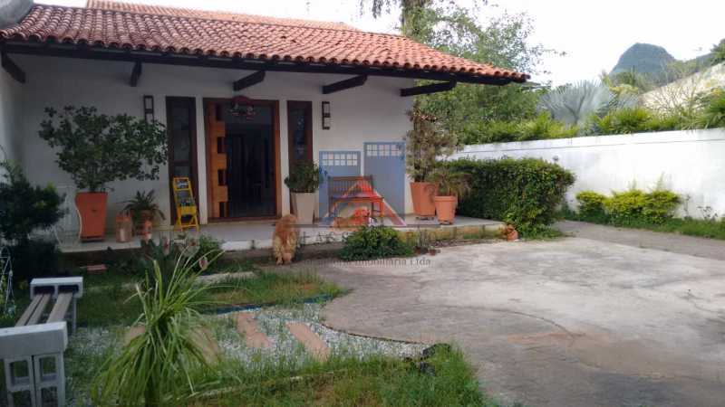 Conheça 5 do imóvel - Anil-Casa Duplex, Terreno 740 Metros Plano, Salão 03 Ambientes, Porcelanato, 04 Quartos Suites,Lazer, 04 Vagas de Garagem. Otima Localização - FRCA40007 - 5 5 - Anil-Casa Duplex, Terreno 740 Metros Plano, Salão 03 Ambientes, Porcelanato, 04 Quartos Suites,Lazer, 04 Vagas de Garagem. Otima Localização - FRCA40007 - 5