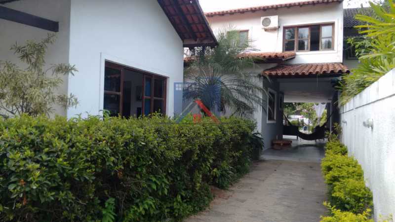 Conheça 11 do imóvel - Anil-Casa Duplex, Terreno 740 Metros Plano, Salão 03 Ambientes, Porcelanato, 04 Quartos Suites,Lazer, 04 Vagas de Garagem. Otima Localização - FRCA40007 - 1 11 - Anil-Casa Duplex, Terreno 740 Metros Plano, Salão 03 Ambientes, Porcelanato, 04 Quartos Suites,Lazer, 04 Vagas de Garagem. Otima Localização - FRCA40007 - 1