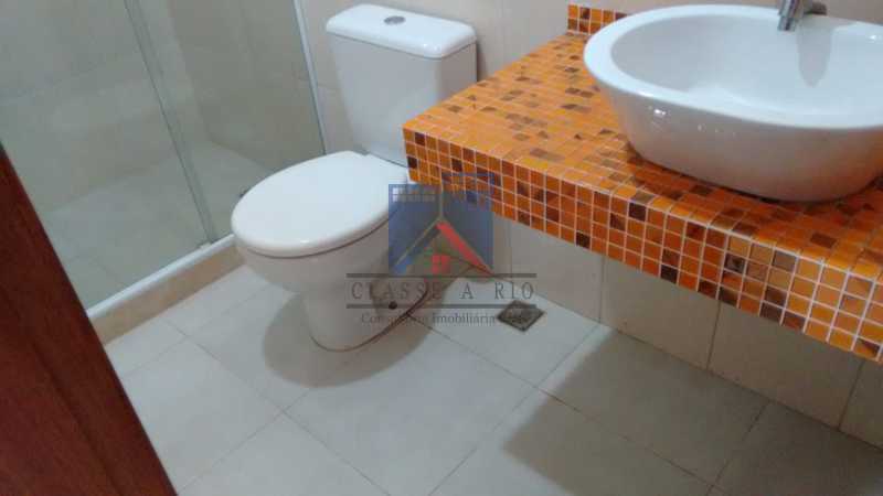 Conheça 19 do imóvel - Anil-Casa Duplex, Terreno 740 Metros Plano, Salão 03 Ambientes, Porcelanato, 04 Quartos Suites,Lazer, 04 Vagas de Garagem. Otima Localização - FRCA40007 - 23 19 - Anil-Casa Duplex, Terreno 740 Metros Plano, Salão 03 Ambientes, Porcelanato, 04 Quartos Suites,Lazer, 04 Vagas de Garagem. Otima Localização - FRCA40007 - 23