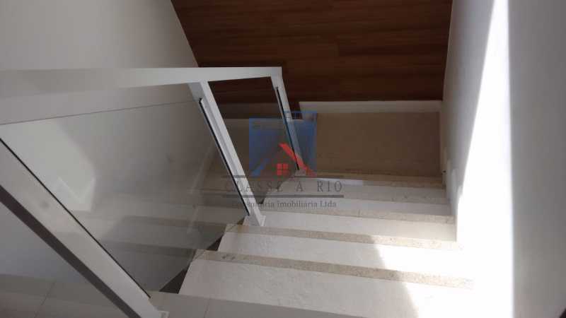 Conheça 27 do imóvel - Anil-Casa Duplex, Terreno 740 Metros Plano, Salão 03 Ambientes, Porcelanato, 04 Quartos Suites,Lazer, 04 Vagas de Garagem. Otima Localização - FRCA40007 - 25 27 - Anil-Casa Duplex, Terreno 740 Metros Plano, Salão 03 Ambientes, Porcelanato, 04 Quartos Suites,Lazer, 04 Vagas de Garagem. Otima Localização - FRCA40007 - 25