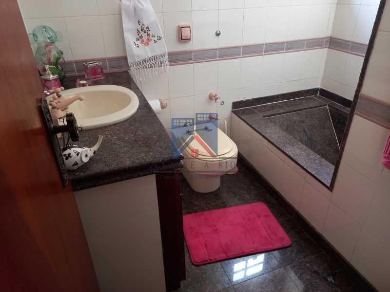 Conheça 21 do imóvel - Freguesia-Casa Duplex,Condominio, 06 Quartos, Suites, Lazer, 03 Vagas de Garagem, aceita permuta casa menor. - FRCN60003 - 22 21 - Freguesia-Casa Duplex,Condominio, 06 Quartos, Suites, Lazer, 03 Vagas de Garagem, aceita permuta casa menor. - FRCN60003 - 22