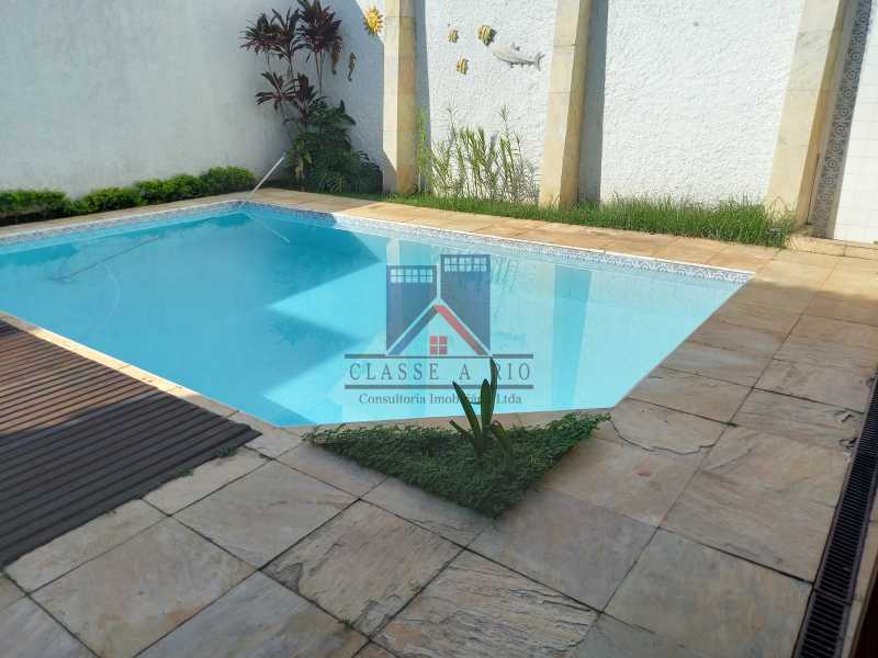 Conheça 30 do imóvel - Freguesia-Casa Duplex,Condominio, 06 Quartos, Suites, Lazer, 03 Vagas de Garagem, aceita permuta casa menor. - FRCN60003 - 31 30 - Freguesia-Casa Duplex,Condominio, 06 Quartos, Suites, Lazer, 03 Vagas de Garagem, aceita permuta casa menor. - FRCN60003 - 31