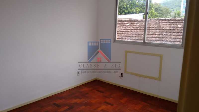 Conheça 15 do imóvel - LOCAÇÃO-CAMPINHO-APARTAMENTO SALA, O1 QUARTO, 01 VAGA DE GARAGEM, PRÓXIMO DE CONDUÇÃO E COMÉRCIO - FRAP10022 - 20 15 - LOCAÇÃO-CAMPINHO-APARTAMENTO SALA, O1 QUARTO, 01 VAGA DE GARAGEM, PRÓXIMO DE CONDUÇÃO E COMÉRCIO - FRAP10022 - 20