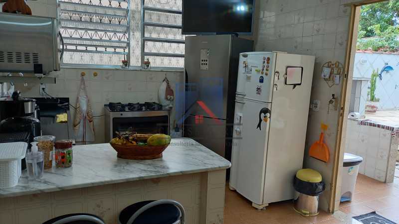 Conheça 20210406_161139 do imóvel - FREGUESIA-Excelente Casa Duplex, 03 quartos, 02 Suites, 02 Salas, Copa Cozinha, Armários, 03 Vagas de Garagem, Area de Lazer - FRCA30010 - 13 20210406_161139 - FREGUESIA-Excelente Casa Duplex, 03 quartos, 02 Suites, 02 Salas, Copa Cozinha, Armários, 03 Vagas de Garagem, Area de Lazer - FRCA30010 - 13