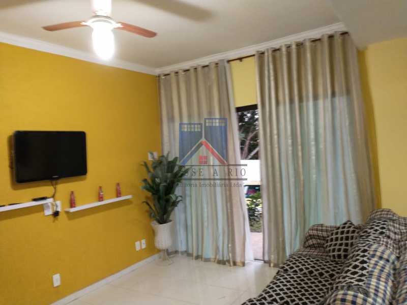 Conheça 2 do imóvel - CABO FRIO (PERÓ)-ALUGUEL-CASA EM CONDOMINIO, PRÓXIMO A PRAIA, 03 QUARTOS, 03 BANHEIROS, SUITE,TERRAÇO, QUINTAL COM CHURRASQUEIRA , LAZER NO COND., 05 VAGAS DE GARAGEM - FRCN30053 - 1 2 - CABO FRIO (PERÓ)-ALUGUEL-CASA EM CONDOMINIO, PRÓXIMO A PRAIA, 03 QUARTOS, 03 BANHEIROS, SUITE,TERRAÇO, QUINTAL COM CHURRASQUEIRA , LAZER NO COND., 05 VAGAS DE GARAGEM - FRCN30053 - 1