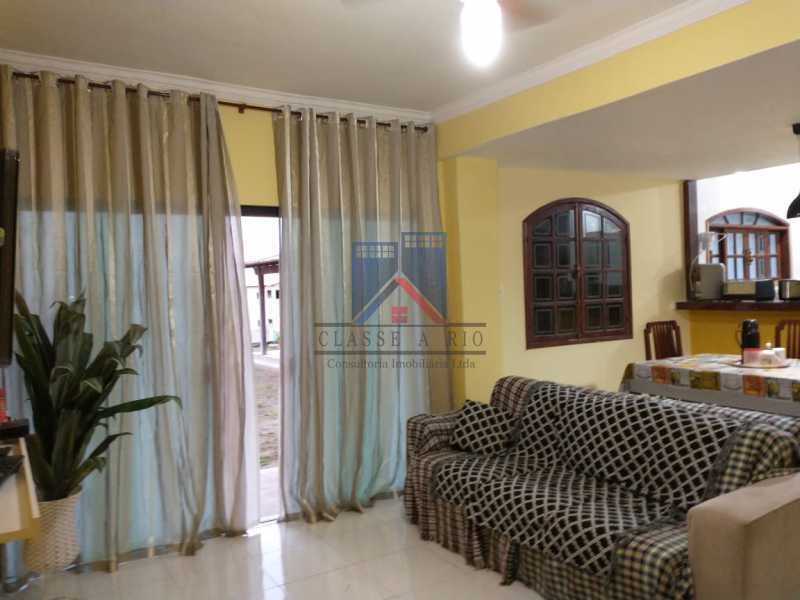 Conheça 17 do imóvel - CABO FRIO (PERÓ)-ALUGUEL-CASA EM CONDOMINIO, PRÓXIMO A PRAIA, 03 QUARTOS, 03 BANHEIROS, SUITE,TERRAÇO, QUINTAL COM CHURRASQUEIRA , LAZER NO COND., 05 VAGAS DE GARAGEM - FRCN30053 - 17 17 - CABO FRIO (PERÓ)-ALUGUEL-CASA EM CONDOMINIO, PRÓXIMO A PRAIA, 03 QUARTOS, 03 BANHEIROS, SUITE,TERRAÇO, QUINTAL COM CHURRASQUEIRA , LAZER NO COND., 05 VAGAS DE GARAGEM - FRCN30053 - 17