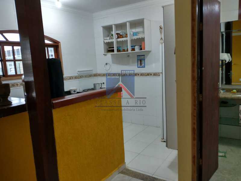 Conheça 19 do imóvel - CABO FRIO (PERÓ)-ALUGUEL-CASA EM CONDOMINIO, PRÓXIMO A PRAIA, 03 QUARTOS, 03 BANHEIROS, SUITE,TERRAÇO, QUINTAL COM CHURRASQUEIRA , LAZER NO COND., 05 VAGAS DE GARAGEM - FRCN30053 - 19 19 - CABO FRIO (PERÓ)-ALUGUEL-CASA EM CONDOMINIO, PRÓXIMO A PRAIA, 03 QUARTOS, 03 BANHEIROS, SUITE,TERRAÇO, QUINTAL COM CHURRASQUEIRA , LAZER NO COND., 05 VAGAS DE GARAGEM - FRCN30053 - 19