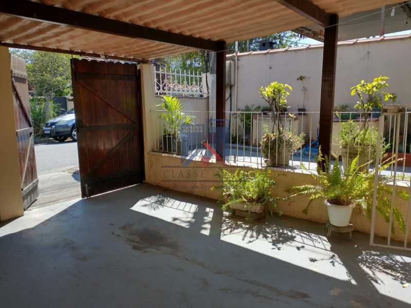 Conheça 7 do imóvel - Marechal Hermes- Duas Casas em terreno de 300 metros, total de 05 quartos, 01 vaga de garagem coberta. - FRCA50003 - 6 7 - Marechal Hermes- Duas Casas em terreno de 300 metros, total de 05 quartos, 01 vaga de garagem coberta. - FRCA50003 - 6
