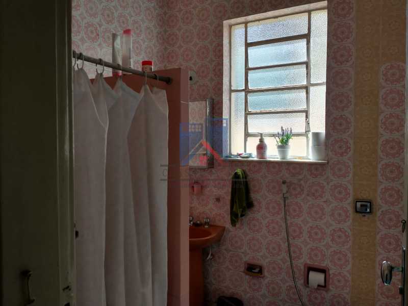 Conheça 14 do imóvel - Marechal Hermes- Duas Casas em terreno de 300 metros, total de 05 quartos, 01 vaga de garagem coberta. - FRCA50003 - 13 14 - Marechal Hermes- Duas Casas em terreno de 300 metros, total de 05 quartos, 01 vaga de garagem coberta. - FRCA50003 - 13