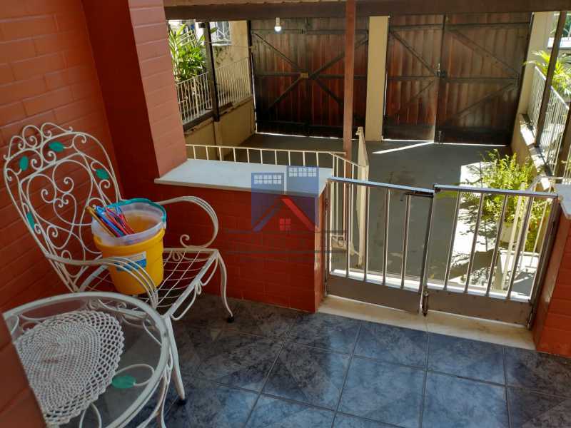 Conheça 30 do imóvel - Marechal Hermes- Duas Casas em terreno de 300 metros, total de 05 quartos, 01 vaga de garagem coberta. - FRCA50003 - 9 30 - Marechal Hermes- Duas Casas em terreno de 300 metros, total de 05 quartos, 01 vaga de garagem coberta. - FRCA50003 - 9