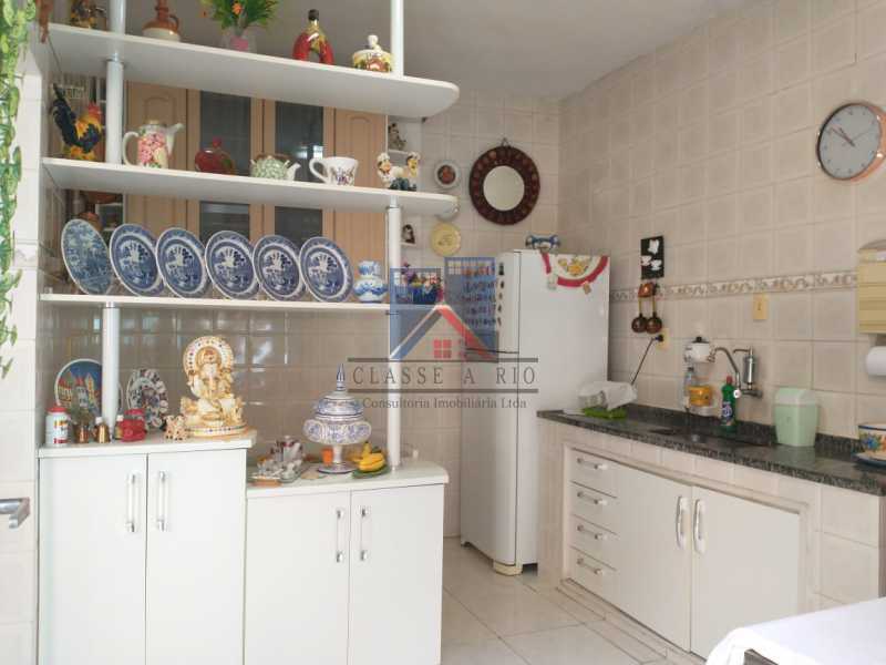 Conheça 22 do imóvel - Vista Alegre-Area Nobre, 02 casas, 03 quartos, terraço, Valor RS 590 Mil - FRCA30012 - 23 22 - Vista Alegre-Area Nobre, 02 casas, 03 quartos, terraço, Valor RS 590 Mil - FRCA30012 - 23