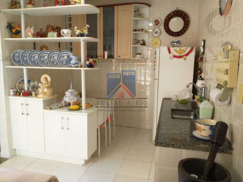 Conheça 24 do imóvel - Vista Alegre-Area Nobre, 02 casas, 03 quartos, terraço, Valor RS 590 Mil - FRCA30012 - 25 24 - Vista Alegre-Area Nobre, 02 casas, 03 quartos, terraço, Valor RS 590 Mil - FRCA30012 - 25