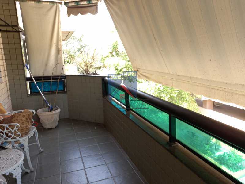 Conheça 21 do imóvel - Cobertura - 3quartos - Freguesia Prédio com piscina. - FRCO30019 - 8 21 - Cobertura - 3quartos - Freguesia Prédio com piscina. - FRCO30019 - 8