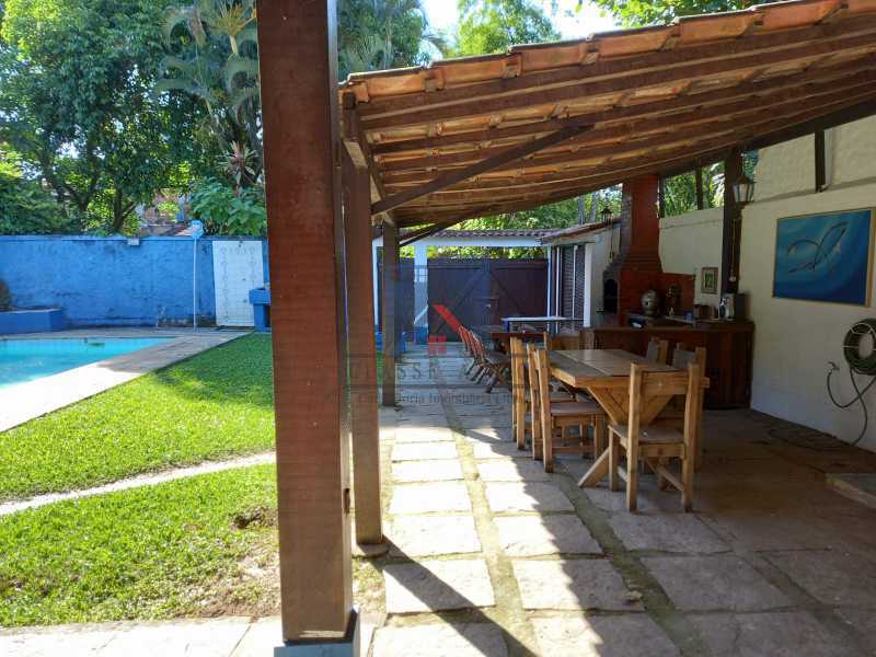 Conheça 3 do imóvel - Anil-Casa Linear, Amplo Salão, 04 Quartos, Suite, Terreno 430 metros, Lazer, 05 vagas de garagem - FRCN40050 - 6 3 - Anil-Casa Linear, Amplo Salão, 04 Quartos, Suite, Terreno 430 metros, Lazer, 05 vagas de garagem - FRCN40050 - 6