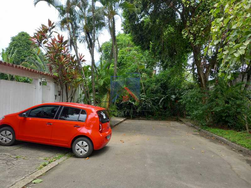 Conheça 22 do imóvel - Anil-Casa Linear, Amplo Salão, 04 Quartos, Suite, Terreno 430 metros, Lazer, 05 vagas de garagem - FRCN40050 - 31 22 - Anil-Casa Linear, Amplo Salão, 04 Quartos, Suite, Terreno 430 metros, Lazer, 05 vagas de garagem - FRCN40050 - 31
