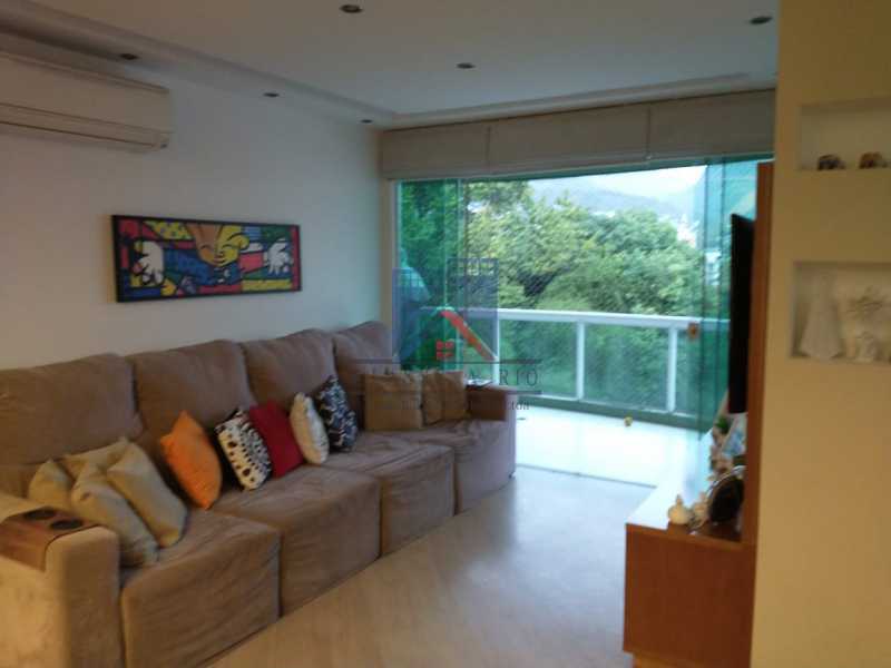 Conheça 8 do imóvel - Freguesia-Ampla Cobertura Luxuosa, área nobre, Varandão, Salão, cozinha conceito aberto, 03 quartos (02 Suites), repleto armários planejados, terraço área Gourmet, piscina, ducha, 02 vagas de Garagem. - FRCO30020 - 5 8 - Freguesia-Ampla Cobertura Luxuosa, área nobre, Varandão, Salão, cozinha conceito aberto, 03 quartos (02 Suites), repleto armários planejados, terraço área Gourmet, piscina, ducha, 02 vagas de Garagem. - FRCO30020 - 5