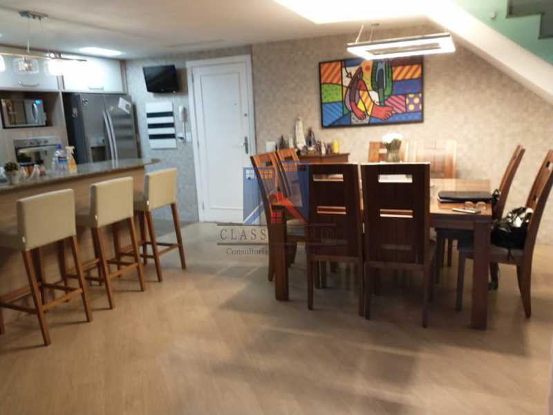 Conheça 9 do imóvel - Freguesia-Ampla Cobertura Luxuosa, área nobre, Varandão, Salão, cozinha conceito aberto, 03 quartos (02 Suites), repleto armários planejados, terraço área Gourmet, piscina, ducha, 02 vagas de Garagem. - FRCO30020 - 10 9 - Freguesia-Ampla Cobertura Luxuosa, área nobre, Varandão, Salão, cozinha conceito aberto, 03 quartos (02 Suites), repleto armários planejados, terraço área Gourmet, piscina, ducha, 02 vagas de Garagem. - FRCO30020 - 10