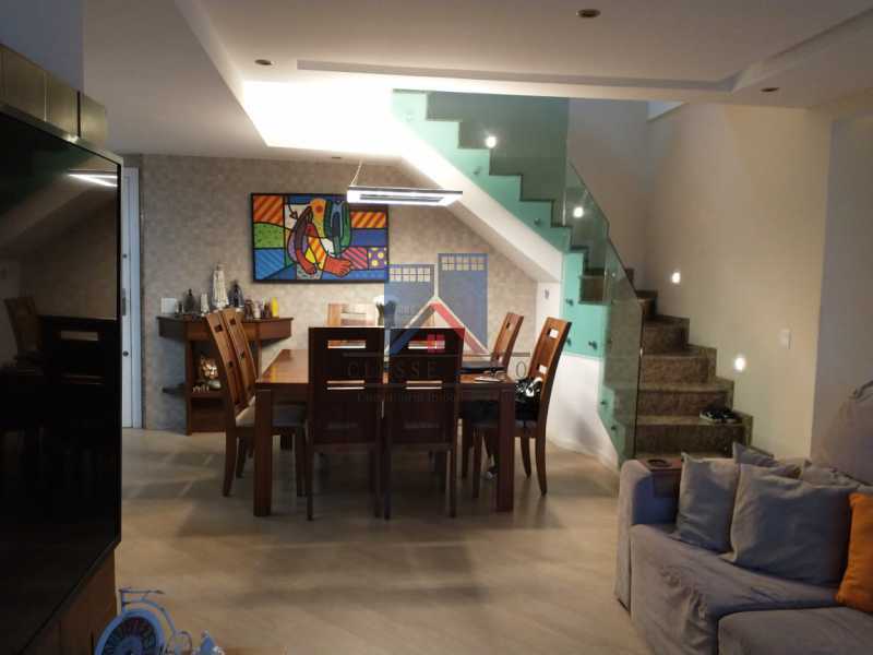 Conheça 10 do imóvel - Freguesia-Ampla Cobertura Luxuosa, área nobre, Varandão, Salão, cozinha conceito aberto, 03 quartos (02 Suites), repleto armários planejados, terraço área Gourmet, piscina, ducha, 02 vagas de Garagem. - FRCO30020 - 11 10 - Freguesia-Ampla Cobertura Luxuosa, área nobre, Varandão, Salão, cozinha conceito aberto, 03 quartos (02 Suites), repleto armários planejados, terraço área Gourmet, piscina, ducha, 02 vagas de Garagem. - FRCO30020 - 11