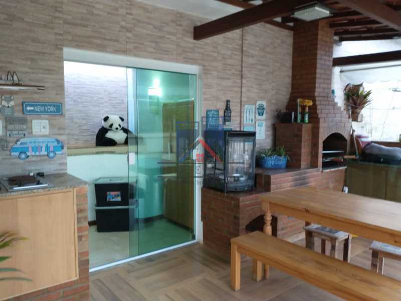 Conheça 19 do imóvel - Freguesia-Ampla Cobertura Luxuosa, área nobre, Varandão, Salão, cozinha conceito aberto, 03 quartos (02 Suites), repleto armários planejados, terraço área Gourmet, piscina, ducha, 02 vagas de Garagem. - FRCO30020 - 29 19 - Freguesia-Ampla Cobertura Luxuosa, área nobre, Varandão, Salão, cozinha conceito aberto, 03 quartos (02 Suites), repleto armários planejados, terraço área Gourmet, piscina, ducha, 02 vagas de Garagem. - FRCO30020 - 29