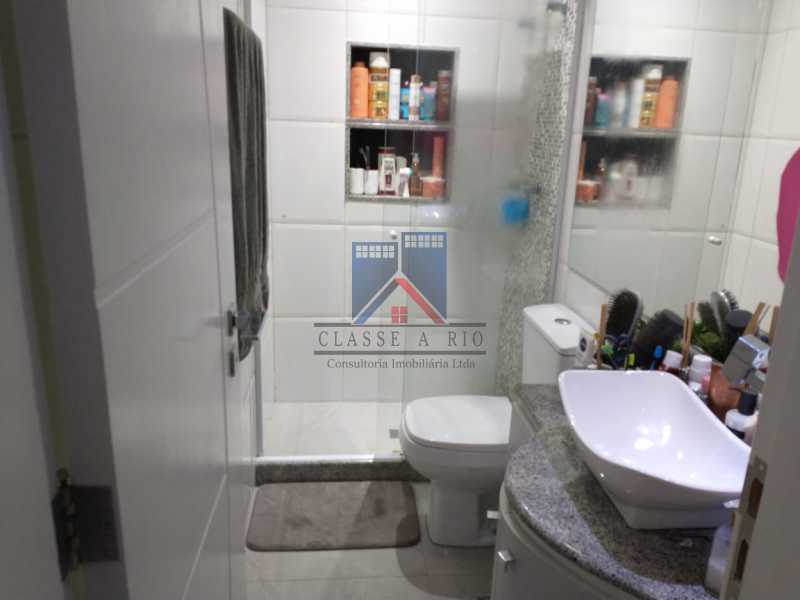 Conheça 20 do imóvel - Freguesia-Ampla Cobertura Luxuosa, área nobre, Varandão, Salão, cozinha conceito aberto, 03 quartos (02 Suites), repleto armários planejados, terraço área Gourmet, piscina, ducha, 02 vagas de Garagem. - FRCO30020 - 21 20 - Freguesia-Ampla Cobertura Luxuosa, área nobre, Varandão, Salão, cozinha conceito aberto, 03 quartos (02 Suites), repleto armários planejados, terraço área Gourmet, piscina, ducha, 02 vagas de Garagem. - FRCO30020 - 21