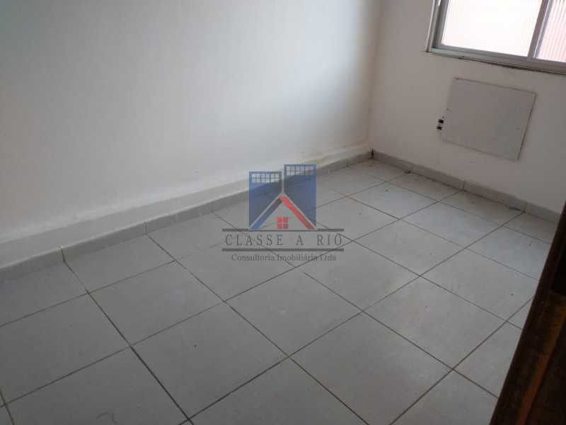 Conheça 17 do imóvel - LOCAÇÃO-PECHINCHA-Casa Linear, Vila, Fundos, 03 Quartos, Quintal e Terraço, Rua Próxima ao Center Shopping - FRCV30001 - 23 17 - LOCAÇÃO-PECHINCHA-Casa Linear, Vila, Fundos, 03 Quartos, Quintal e Terraço, Rua Próxima ao Center Shopping - FRCV30001 - 23