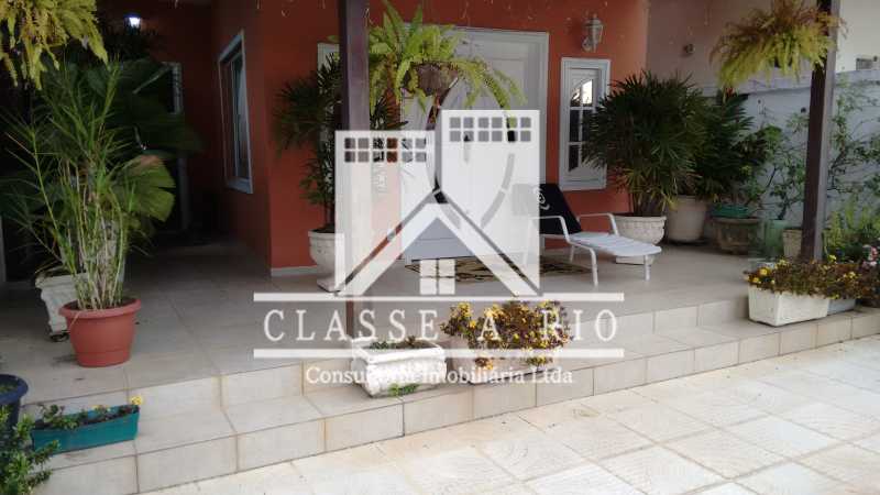 Conheça 04 do imóvel - Anil-Casa condominio, 4 quartos, 2 suites, Armários, Lazer, 4 vagas garagem - FRCN40018 - 3 04 - Anil-Casa condominio, 4 quartos, 2 suites, Armários, Lazer, 4 vagas garagem - FRCN40018 - 3