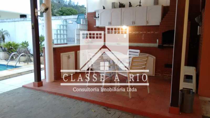 Conheça 05 do imóvel - Anil-Casa condominio, 4 quartos, 2 suites, Armários, Lazer, 4 vagas garagem - FRCN40018 - 8 05 - Anil-Casa condominio, 4 quartos, 2 suites, Armários, Lazer, 4 vagas garagem - FRCN40018 - 8