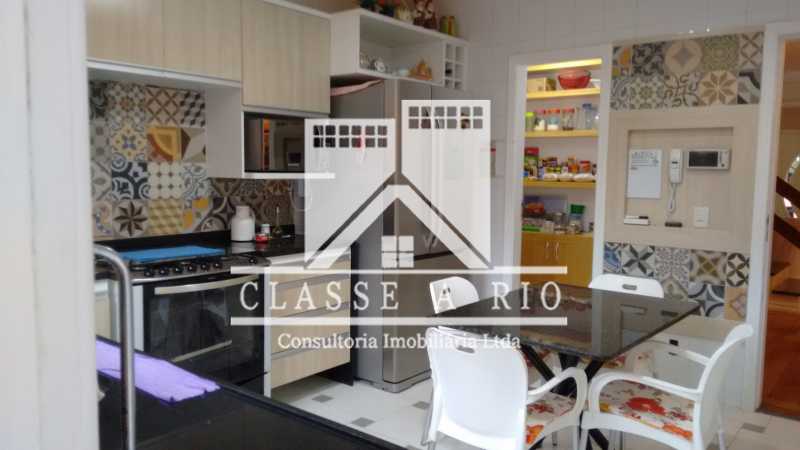 Conheça 014 do imóvel - Anil-Casa condominio, 4 quartos, 2 suites, Armários, Lazer, 4 vagas garagem - FRCN40018 - 15 014 - Anil-Casa condominio, 4 quartos, 2 suites, Armários, Lazer, 4 vagas garagem - FRCN40018 - 15
