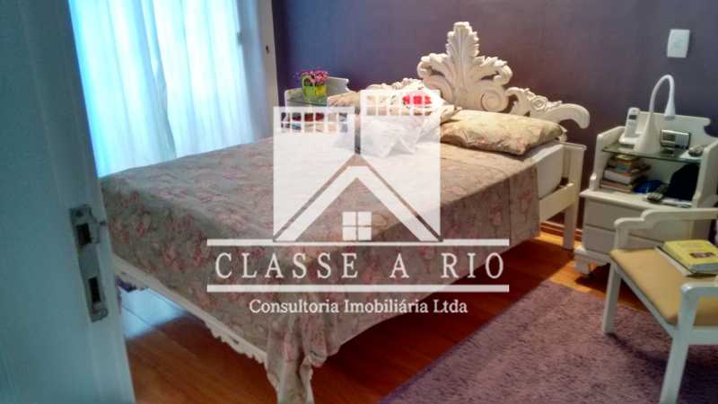 Conheça 016 do imóvel - Anil-Casa condominio, 4 quartos, 2 suites, Armários, Lazer, 4 vagas garagem - FRCN40018 - 17 016 - Anil-Casa condominio, 4 quartos, 2 suites, Armários, Lazer, 4 vagas garagem - FRCN40018 - 17