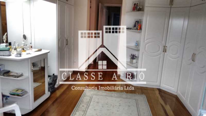 Conheça 017 do imóvel - Anil-Casa condominio, 4 quartos, 2 suites, Armários, Lazer, 4 vagas garagem - FRCN40018 - 18 017 - Anil-Casa condominio, 4 quartos, 2 suites, Armários, Lazer, 4 vagas garagem - FRCN40018 - 18