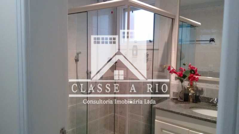 Conheça 022 do imóvel - Anil-Casa condominio, 4 quartos, 2 suites, Armários, Lazer, 4 vagas garagem - FRCN40018 - 23 022 - Anil-Casa condominio, 4 quartos, 2 suites, Armários, Lazer, 4 vagas garagem - FRCN40018 - 23