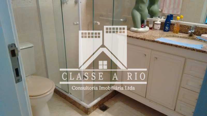 Conheça 026 do imóvel - Anil-Casa condominio, 4 quartos, 2 suites, Armários, Lazer, 4 vagas garagem - FRCN40018 - 27 026 - Anil-Casa condominio, 4 quartos, 2 suites, Armários, Lazer, 4 vagas garagem - FRCN40018 - 27