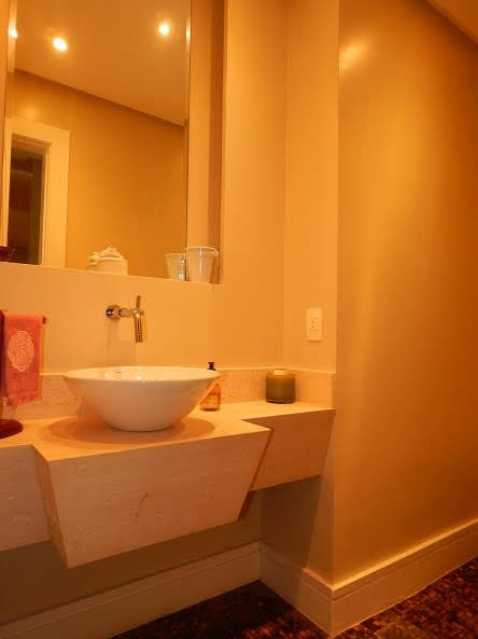 Conheça IMG-20181107-WA0020 do imóvel - Vendo Apto Condomínio Terrazzas - 5 qts com dependência completa - Praia Barra da Tijuca - RDAP50001 - 14 IMG-20181107-WA0020 - Vendo Apto Condomínio Terrazzas - 5 qts com dependência completa - Praia Barra da Tijuca - RDAP50001 - 14