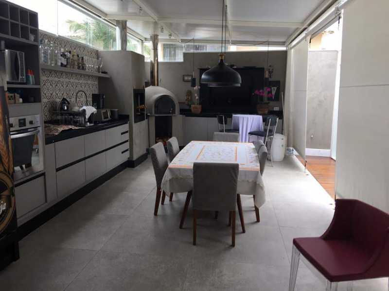 Conheça IMG-20190123-WA0007 do imóvel - Vendo Linda Casa Triplex Condomínio Vivendas do Sol - Recreio dos Bandeirantes - RDCN30002 - 8 IMG-20190123-WA0007 - Vendo Linda Casa Triplex Condomínio Vivendas do Sol - Recreio dos Bandeirantes - RDCN30002 - 8