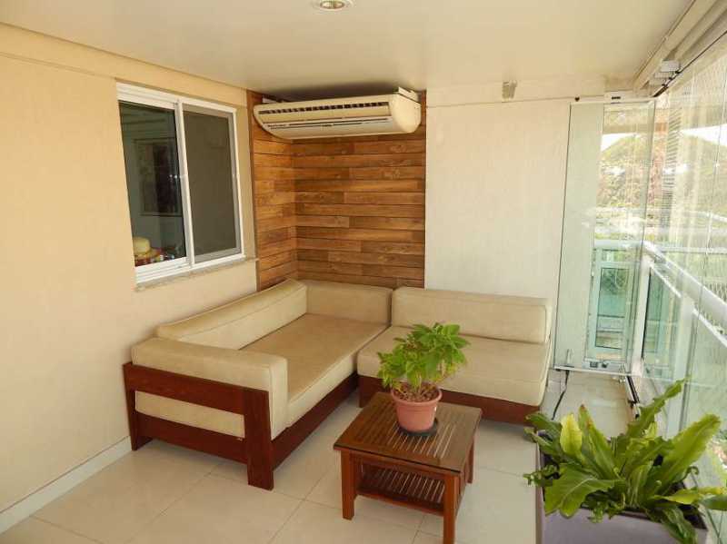 Conheça 27 - 8 do imóvel - Vendo ou Alugo Blue Vision 4 quartos com dependência completa - Todo Mobiliado - Barra da Tijuca - RDAP60001 - 6 27 - 8 - Vendo ou Alugo Blue Vision 4 quartos com dependência completa - Todo Mobiliado - Barra da Tijuca - RDAP60001 - 6
