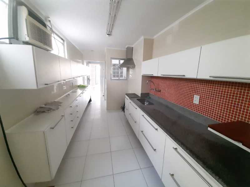 Conheça 5c9e328c-0af5-4b67-8796-372653 do imóvel - Alugo Linda Cobertura Duplex, 3 suítes, sauna, jacuzzi e varandão gourmet - CGCO30006 - 5 5c9e328c-0af5-4b67-8796-372653 - Alugo Linda Cobertura Duplex, 3 suítes, sauna, jacuzzi e varandão gourmet - CGCO30006 - 5