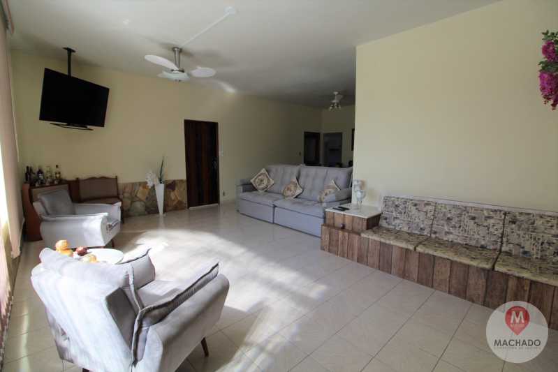 Conheça 4 - Sala do imóvel - CASA À VENDA EM ARARUAMA - IGUABINHA - CI-0046 - 5 4 - Sala - CASA À VENDA EM ARARUAMA - IGUABINHA - CI-0046 - 5
