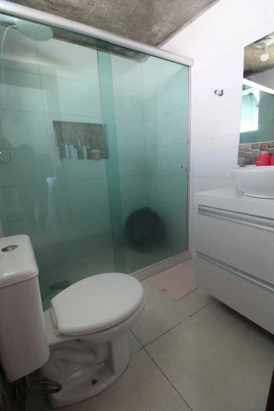 Conheça Banheiro Suíte do imóvel - CASA À VENDA EM ARARUAMA - BANANEIRAS - CI-0474 - 6 Banheiro Suíte - CASA À VENDA EM ARARUAMA - BANANEIRAS - CI-0474 - 6